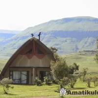 Scenic mountain backdrop at Didima Camp – dramatic Drakensberg landscape in KwaZulu-Natal, South Africa